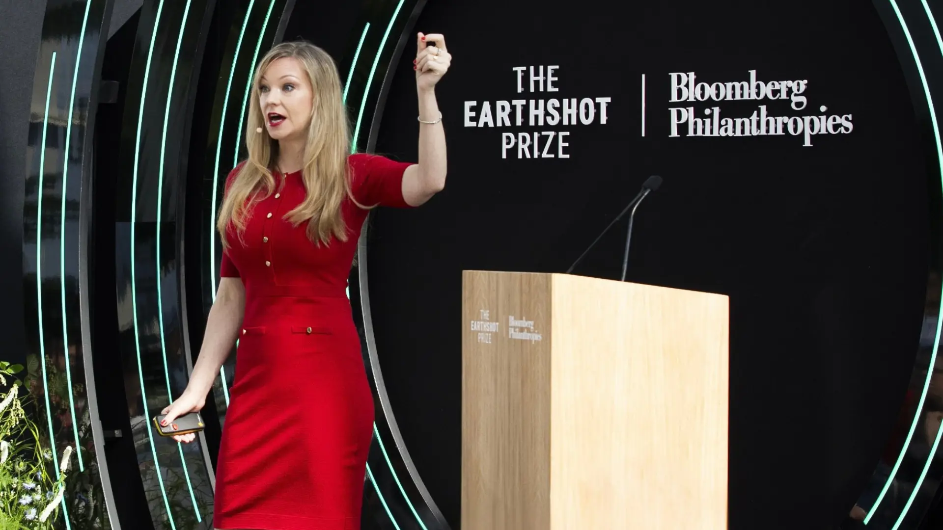 Amelia Kallman - Amelia Kallman is a leading futurist, speaker, and author specializing in the impact of new technologies on the future of business and our lives. 