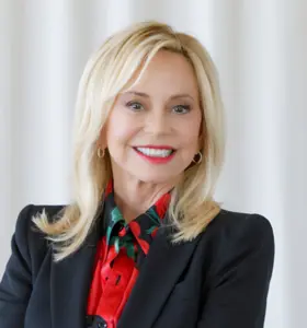Julie Wainwright - Julie Wainwright is a pioneering entrepreneur and founder of The RealReal, sharing powerful lessons on innovation, resilience and leadership.