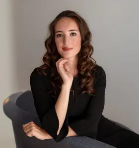 Laura Bas