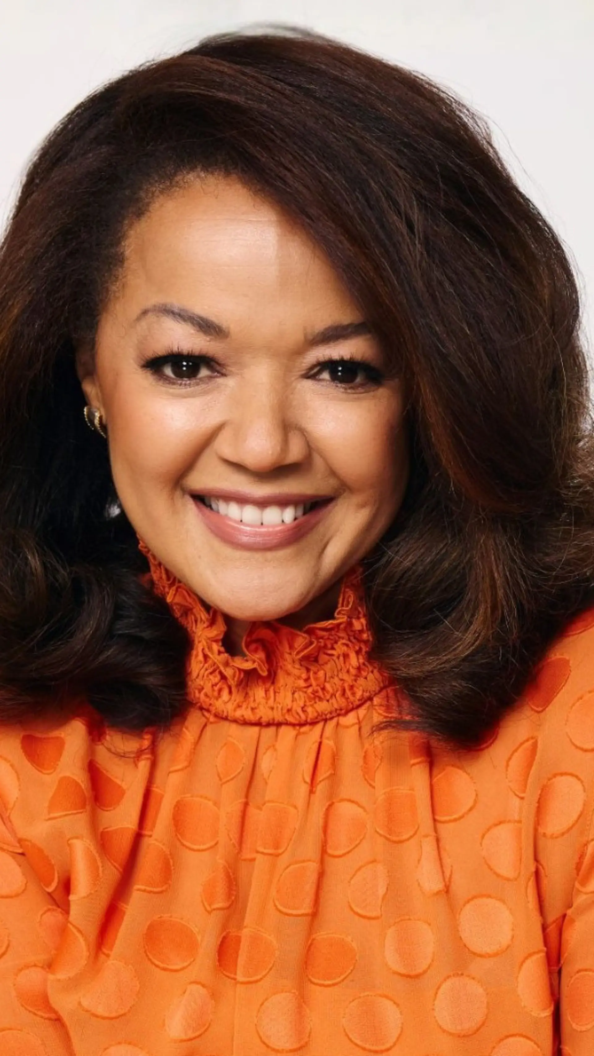 Raquel Eatmon - <p>Raquel Eatmon is a leadership strategist, author and entrepreneur who helps people challenge assumptions, recognize possibility and lead with intention.</p>