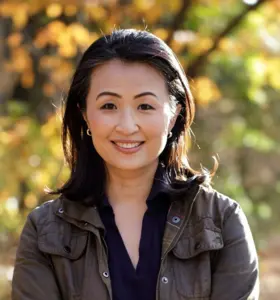 Jane Hyun - Leadership strategist helping global organizations turn culture into growth and collaboration.