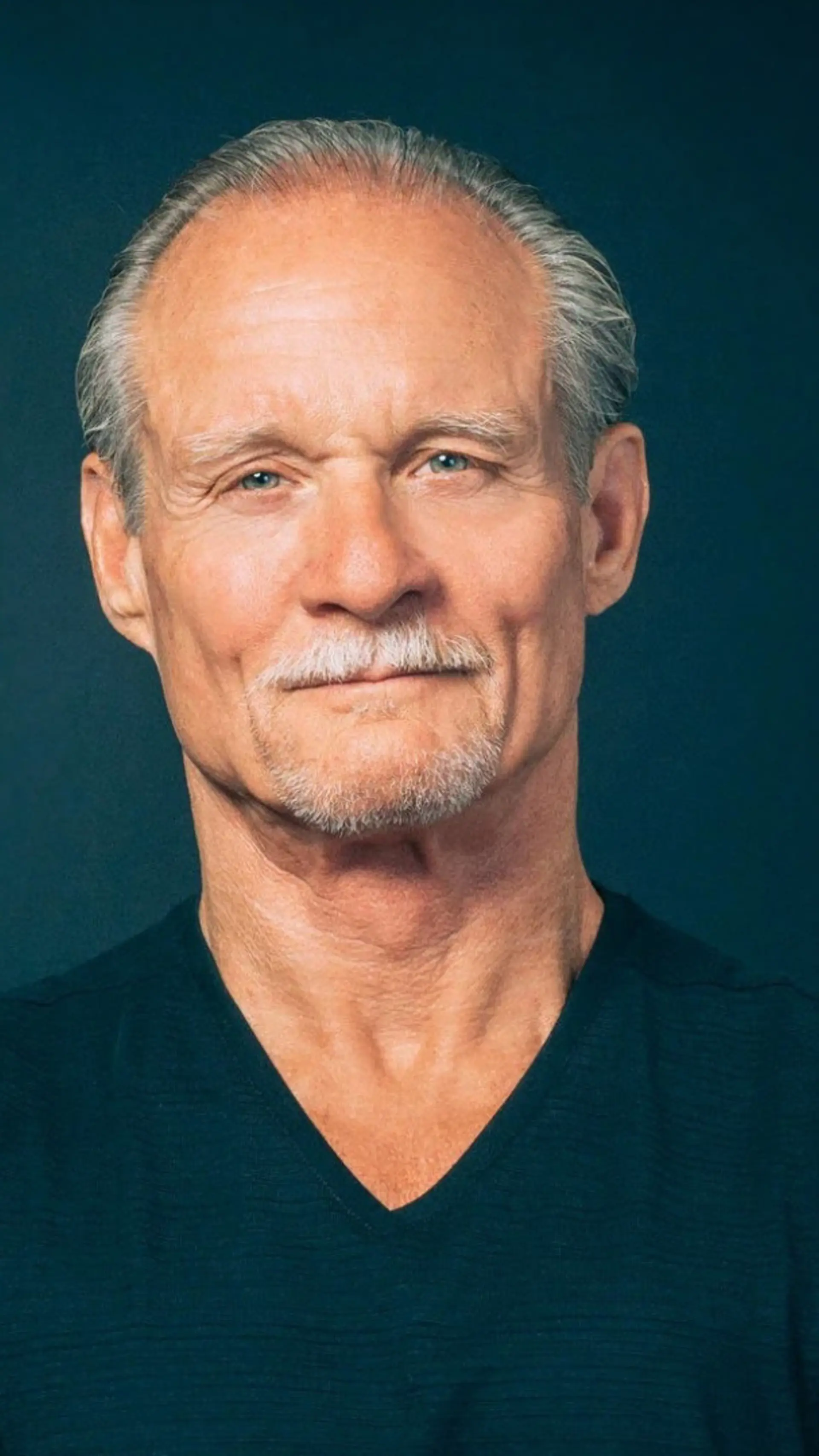 Robert Hamilton Owens - <p>Ironman athlete, former Air Force Pararescueman, and leadership speaker inspiring audiences to push beyond limits.</p>