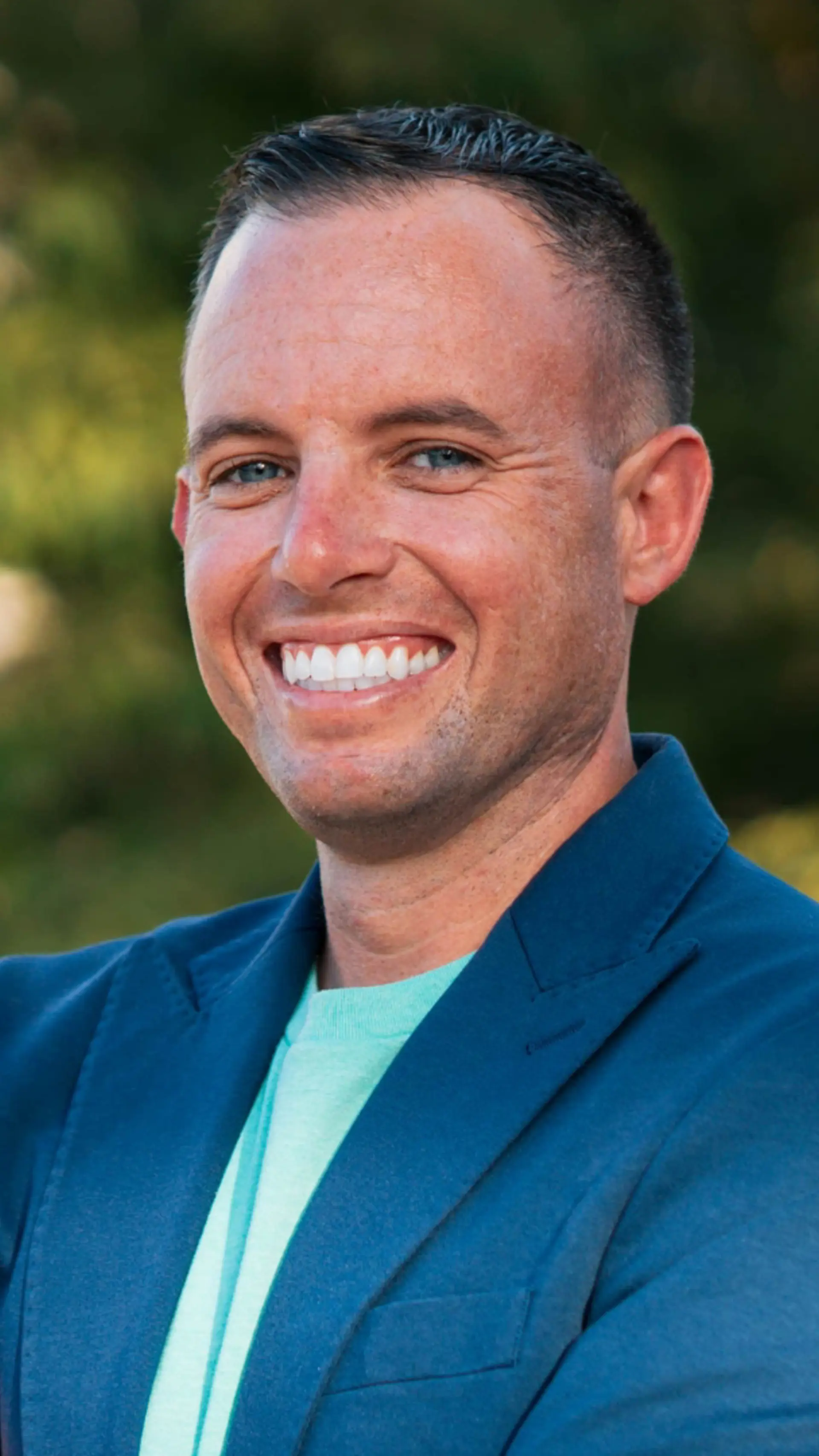 Nolan Nichols - <p>Nolan Nichols helps leaders create Moments that Matter®—building stronger connections, resilient teams and meaningful experiences that last.</p>