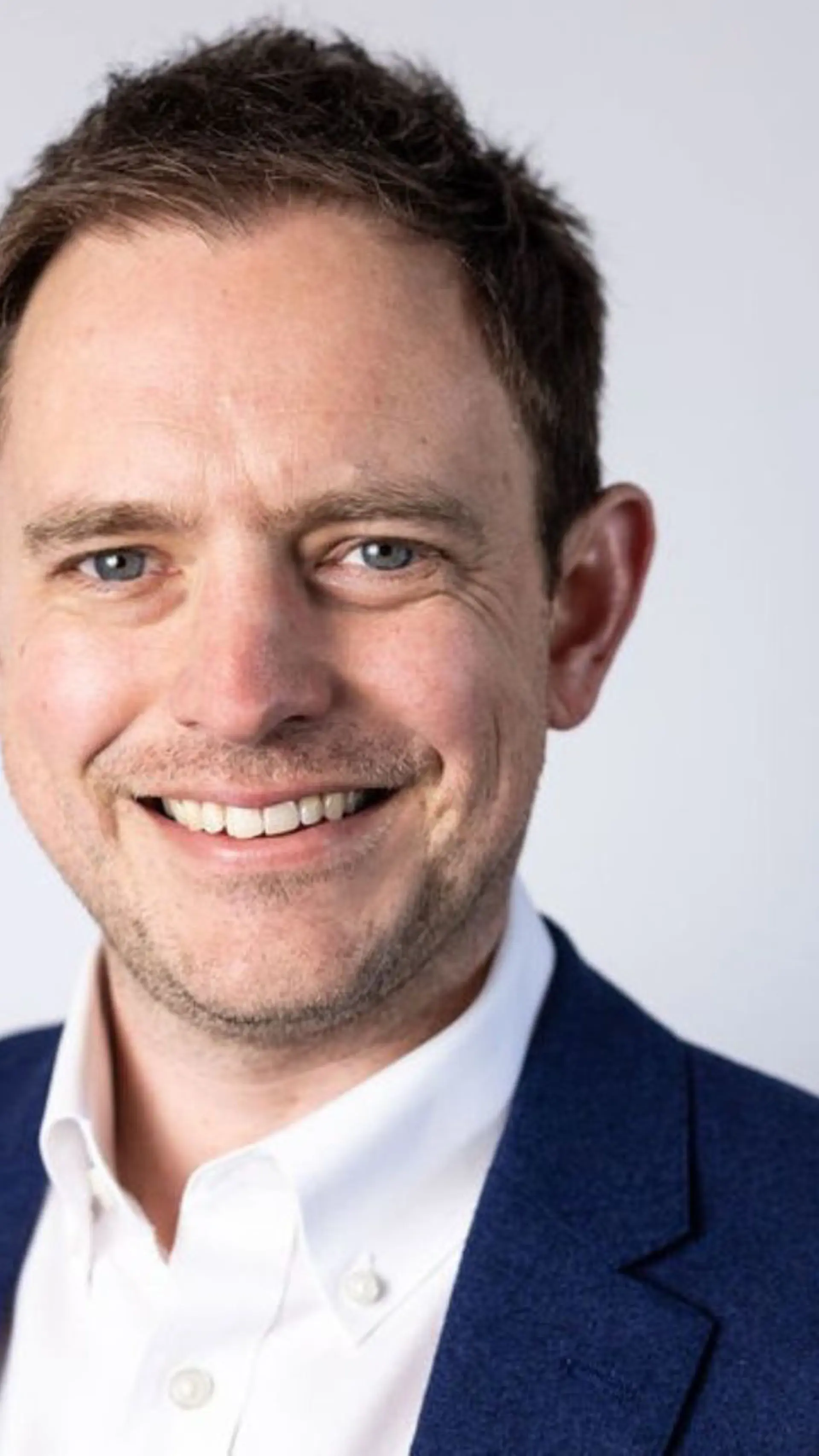 Dominic Colenso - <p data-start="217" data-end="354">Dominic Colenso helps leaders and teams communicate with clarity, confidence and impact when it matters most.</p>