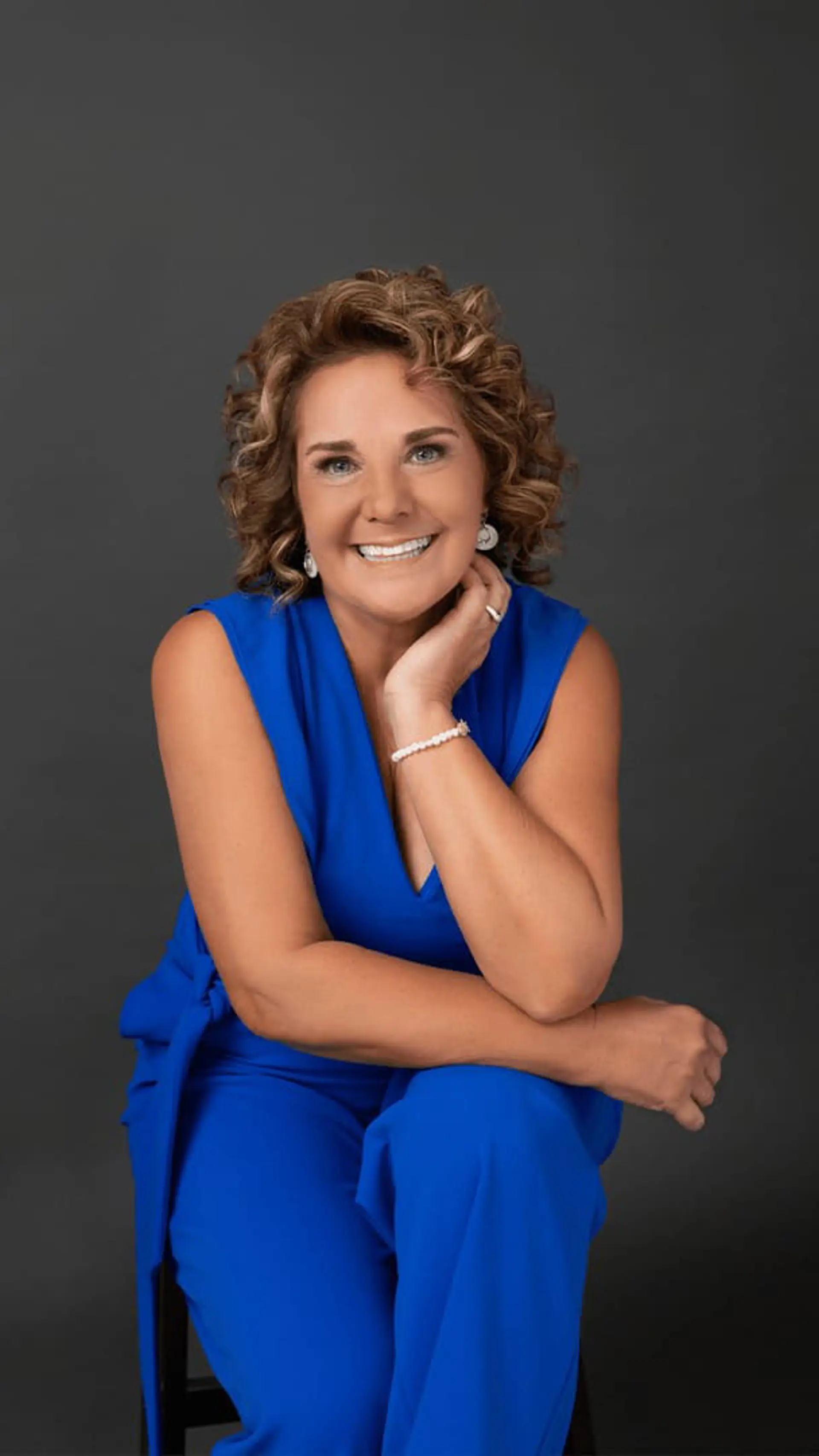 Annie Meehan - Annie Meehan: Catalyst for Transformation, infusing hope, health, and happiness into corporate cultures.