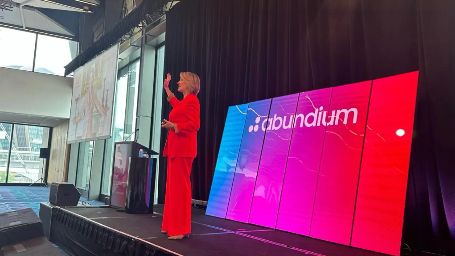 Louise Mahler - <p>Dr Louise Mahler helps leaders master gravitas, communication and executive presence with practical, transformative strategies.</p>