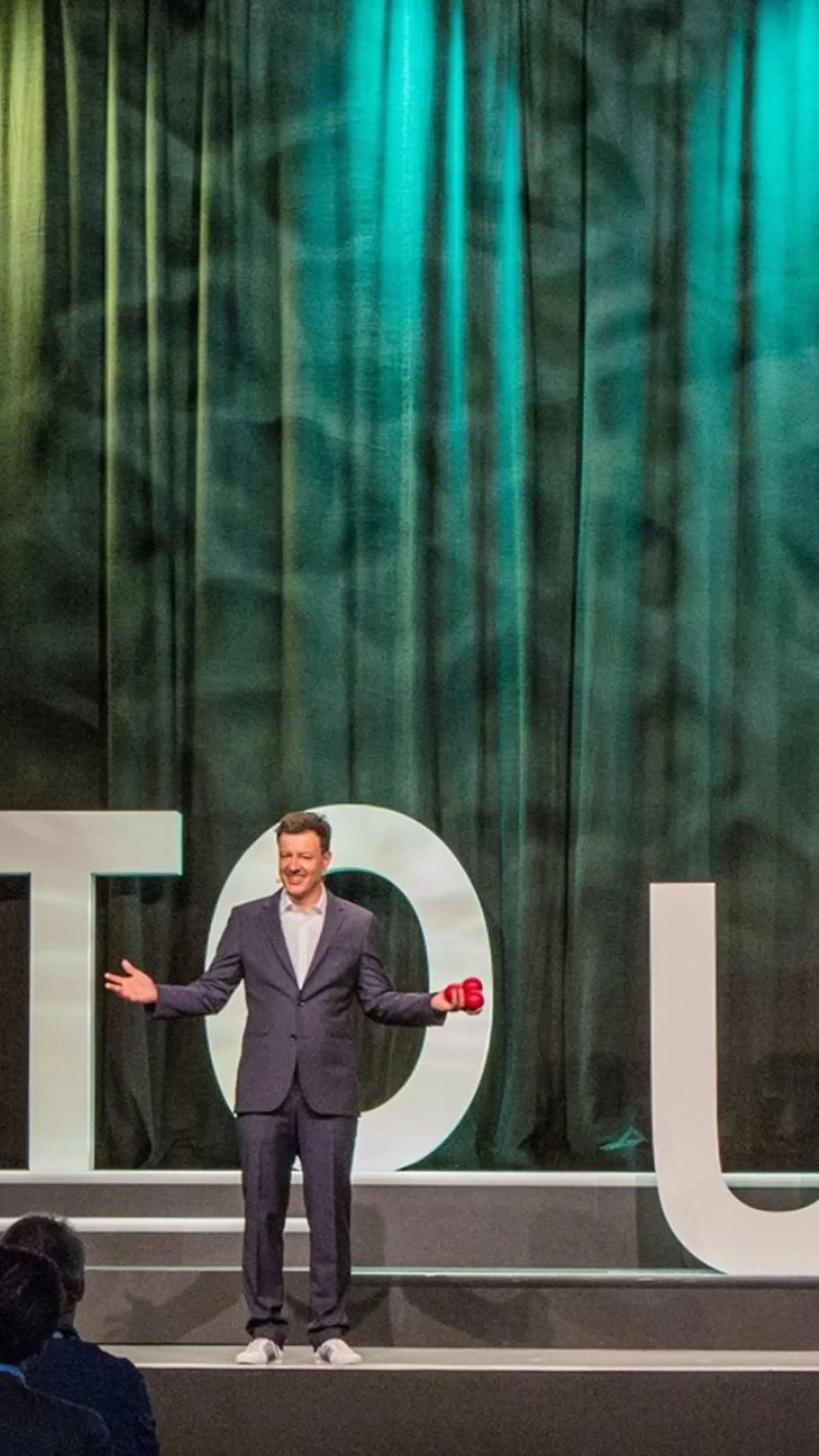 Andreas Gebhardt - <p data-start="286" data-end="463">The Executive Keynote Experience: Turning Uncertainty into Strategic Growth</p>