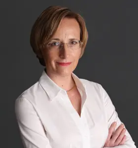 Janka Krings-Klebe - Dr.-Ing. Janka Krings-Klebe shows leaders how to build organizations that grow stronger through uncertainty and complexity.