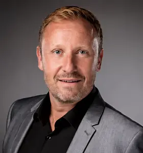 Cyril Jamelot - Discover how storytelling expert Cyril Jamelot can spark innovation and drive strategic alignment in your organization.