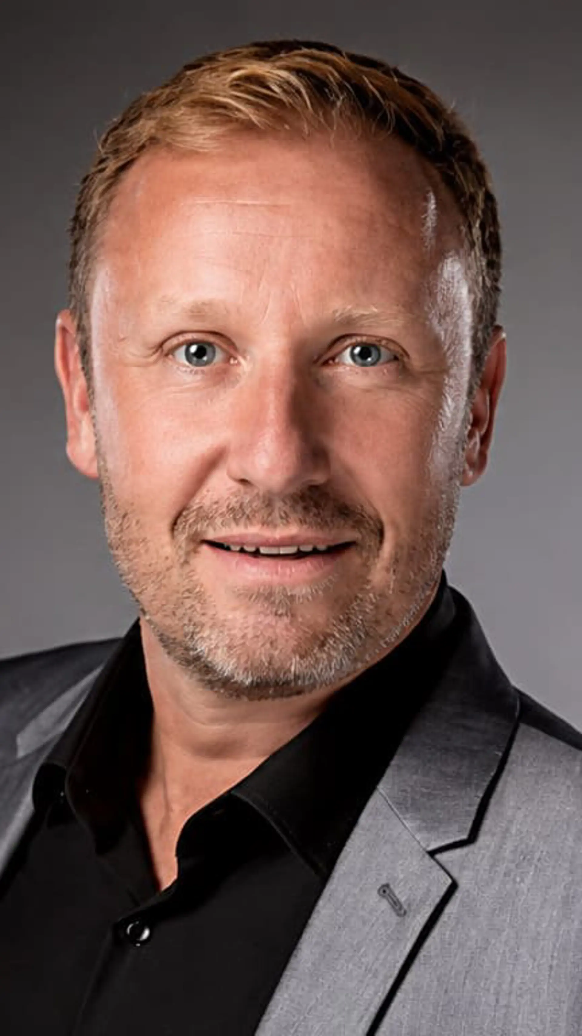 Cyril Jamelot - <p>Discover how storytelling expert Cyril Jamelot can spark innovation and drive strategic alignment in your organization.</p>