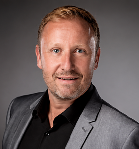 Cyril Jamelot - Discover how storytelling expert Cyril Jamelot can spark innovation and drive strategic alignment in your organization.