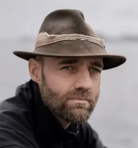Thor Pedersen - Discover global explorer Thor Pedersen, the man who traveled to every country on Earth without flying.