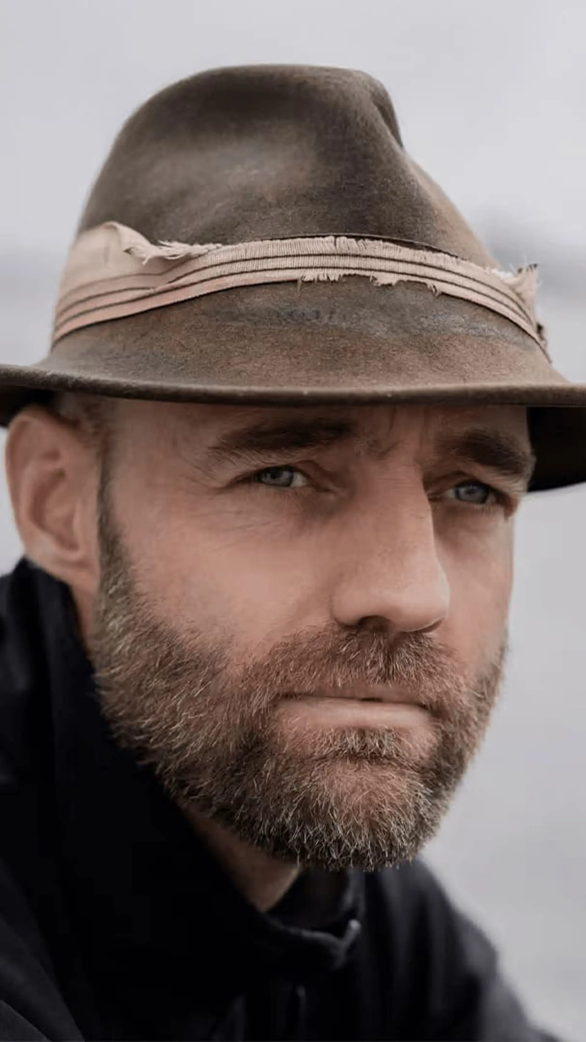 Thor Pedersen - Discover global explorer Thor Pedersen, the man who traveled to every country on Earth without flying.