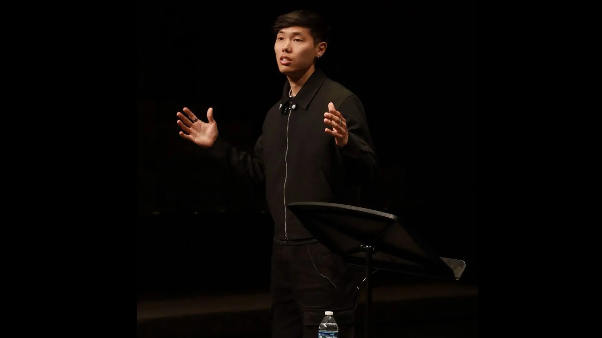 Kotaro Umeda - <p data-start="242" data-end="393">Former pro athlete, bestselling author, and mental health advocate inspiring audiences to lead with resilience and purpose.</p>