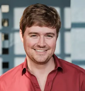 Joshua Wöhle - AI visionary Joshua Wöhle empowers executives to drive global transformation with scalable, ethical AI strategies and a proven rollout framework.