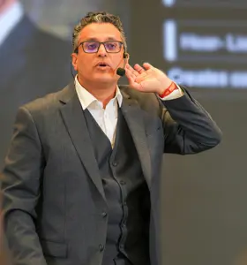 Rohit Bassi - Rohit Bassi helps leaders, teams and sales professionals communicate with clarity, compassion and impact when the stakes are high.