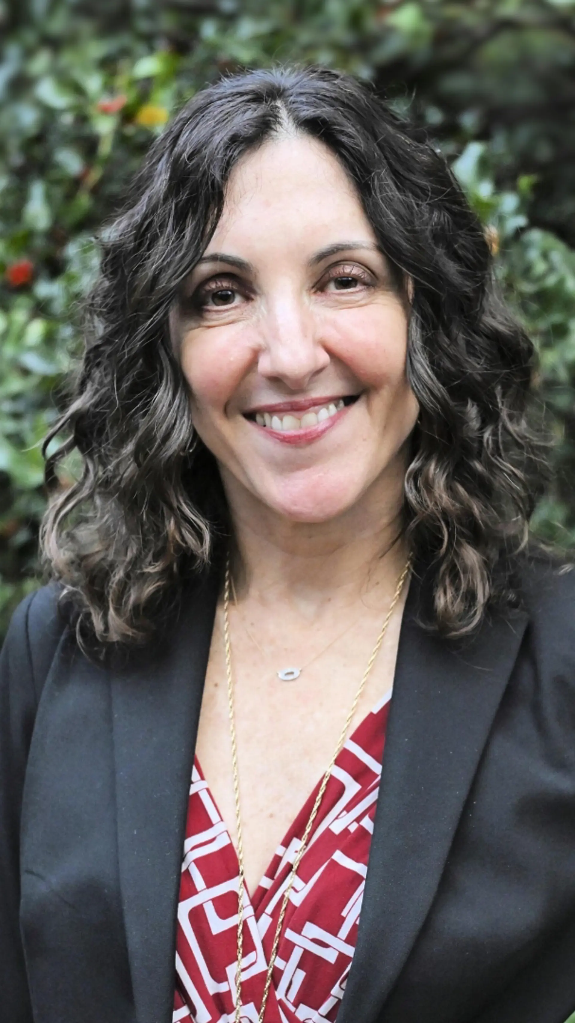 Elizabeth De Sevo - <p data-start="273" data-end="468">Elizabeth De Sevo inspires intentional living through her MOMents Method, helping people and organizations turn everyday moments into meaningful choices.</p>