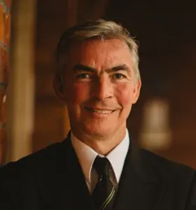 Niall Downey - Former surgeon turned airline captain sharing powerful lessons on safety, human error, and culture from aviation to healthcare and beyond.