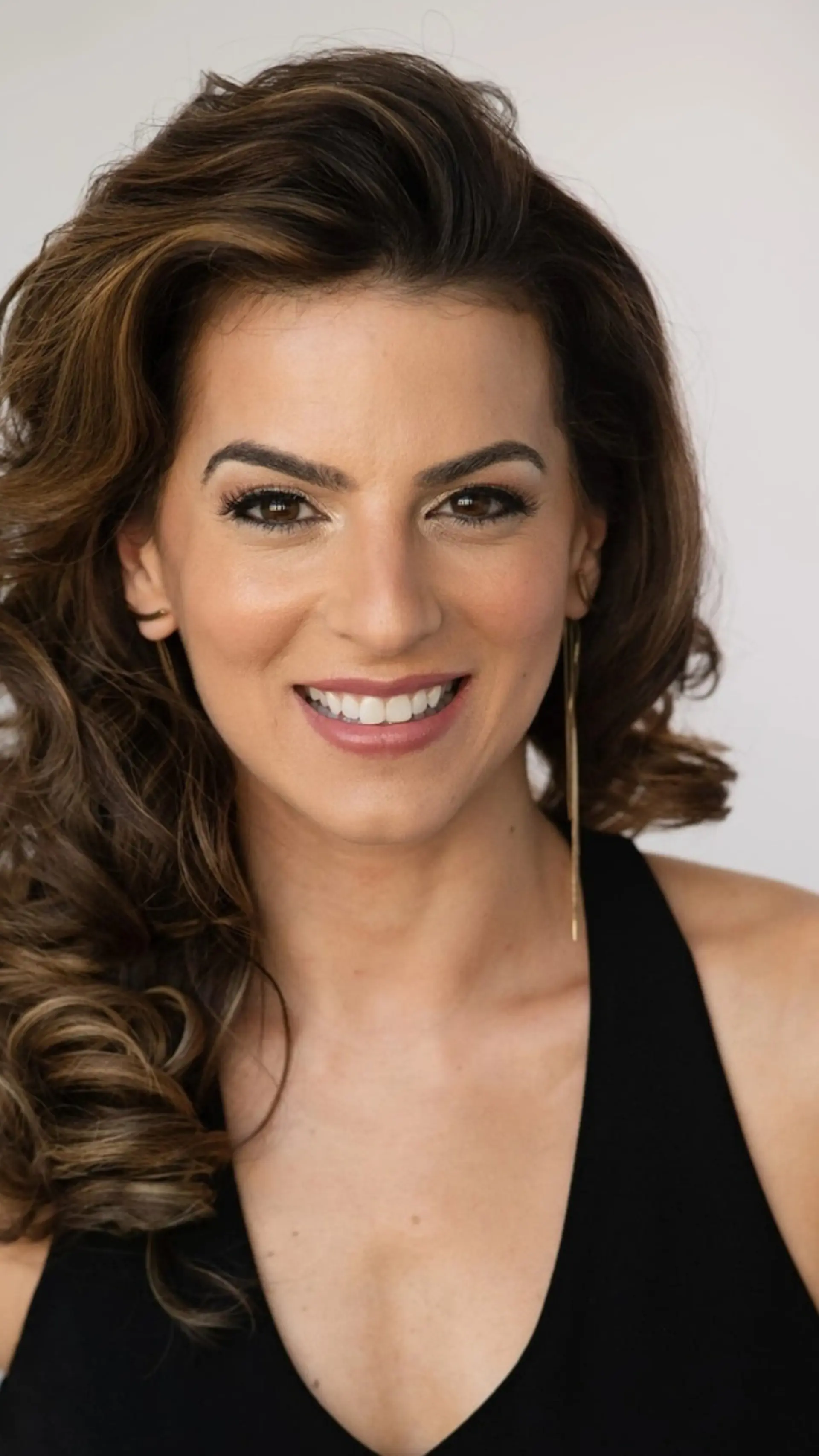 Renèe Marino - <p>Renée Marino is a keynote speaker, communication expert, Broadway performer and author who helps people create genuine human connection.</p>
