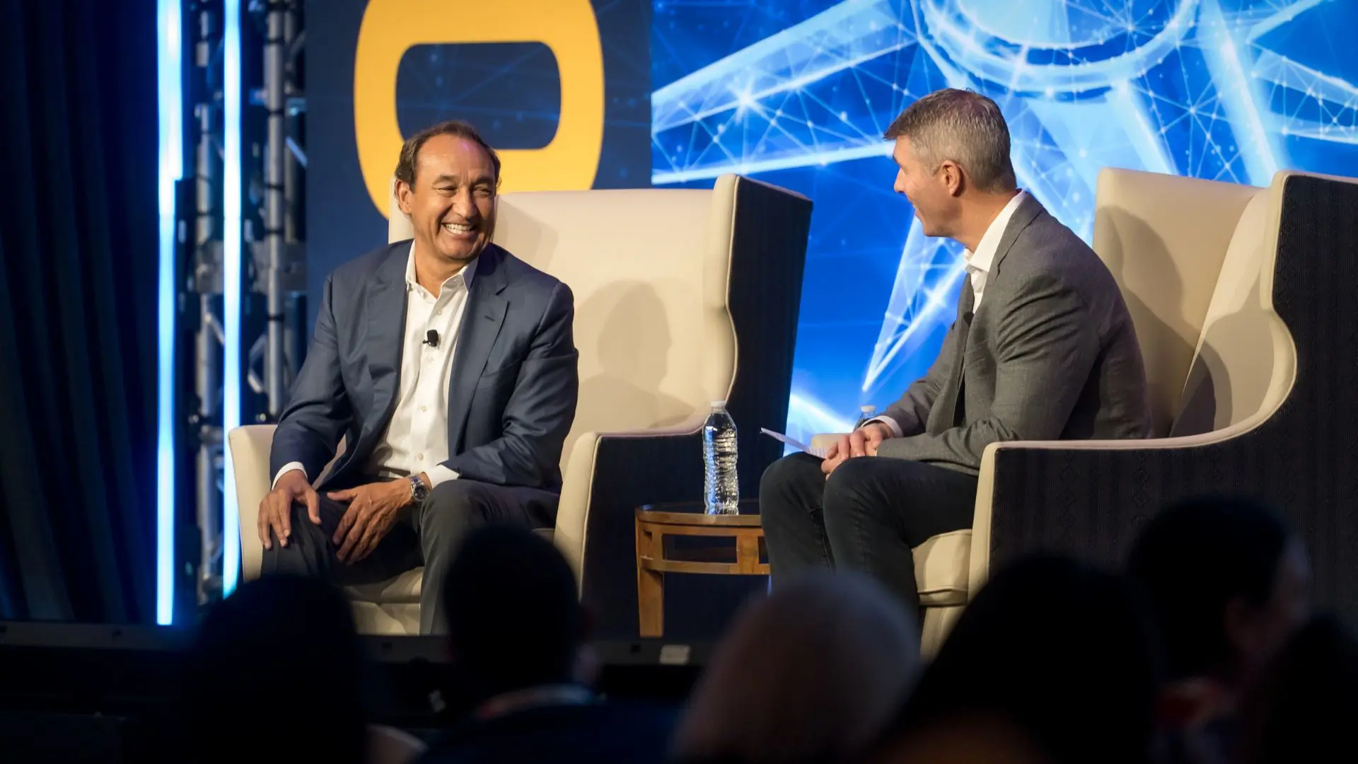 Oscar Munoz - <p data-start="250" data-end="433">Former United Airlines CEO Oscar Munoz shares hard-earned lessons on leadership, culture, and leading organizations through defining moments.</p>