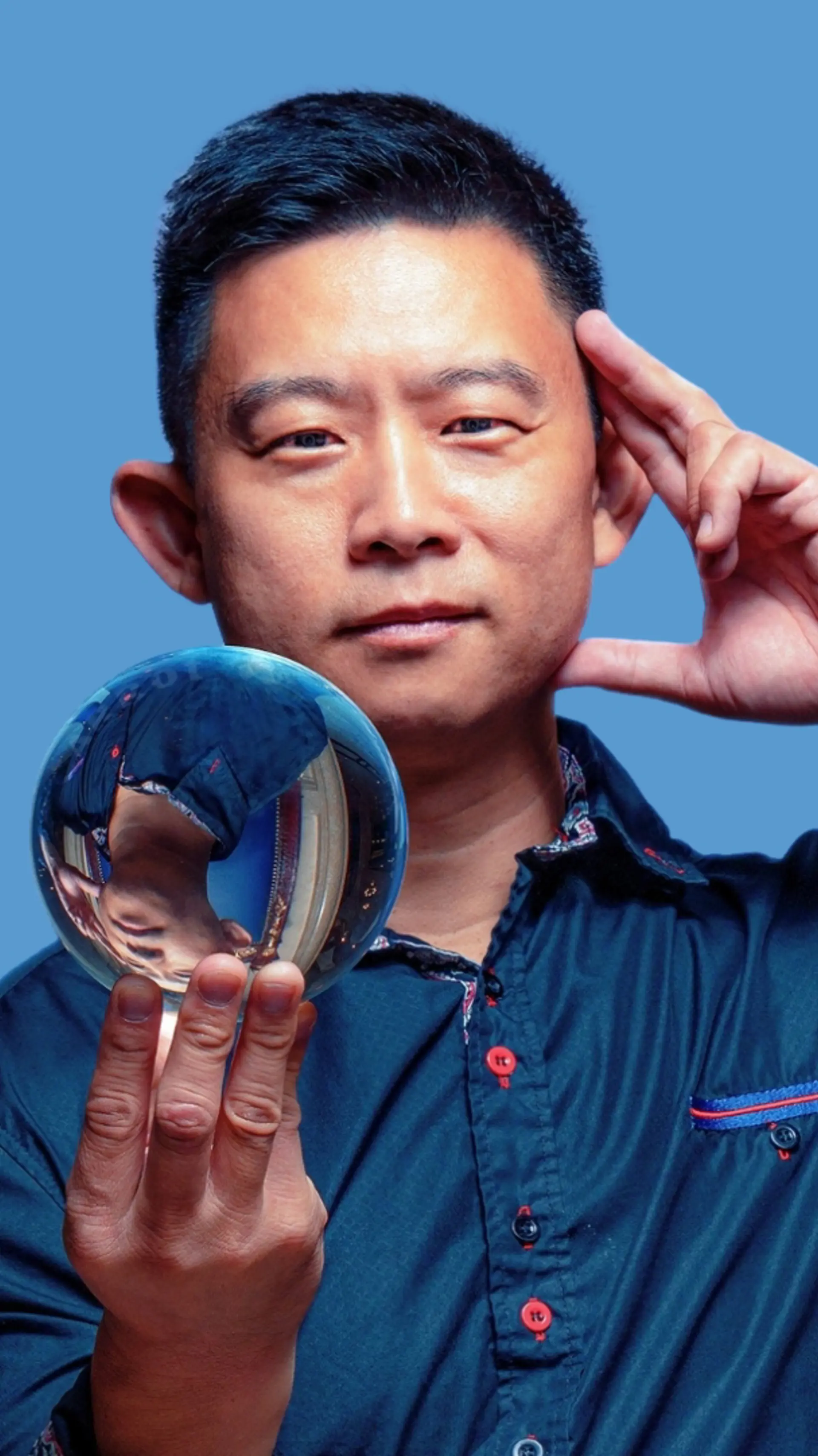 Daniel Chan - <p>Daniel Chan is a globally sought-after mentalist and keynote speaker trusted by tech founders, Fortune 500 CEOs, and private audiences worldwide.</p>