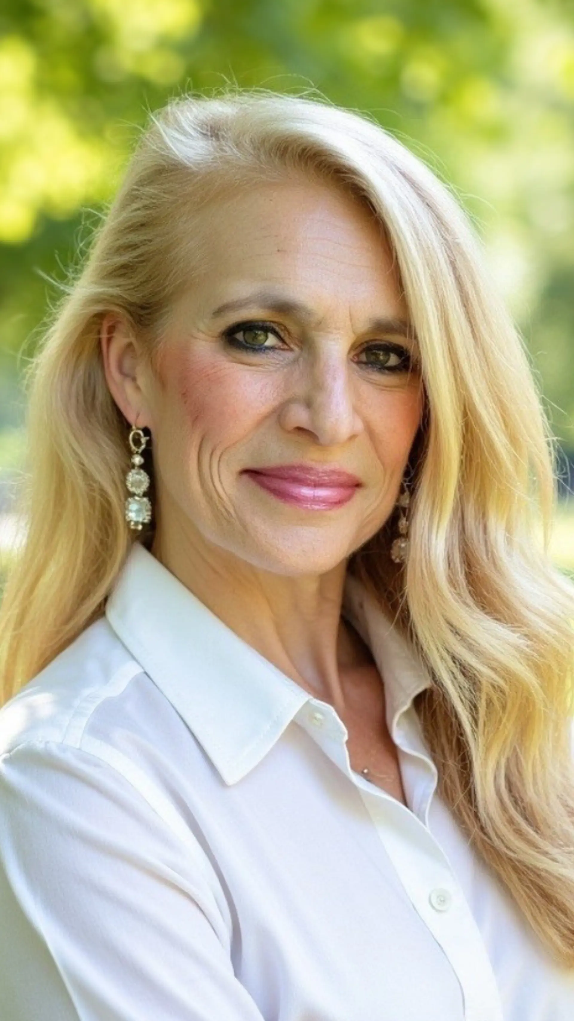 Renee Exelbert - <p>Psychologist, cancer survivor and elite trainer helping people build real resilience through mind and body.</p>