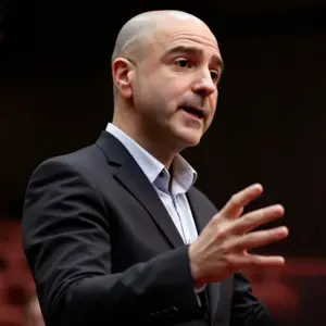 Pedro Uria-Recio