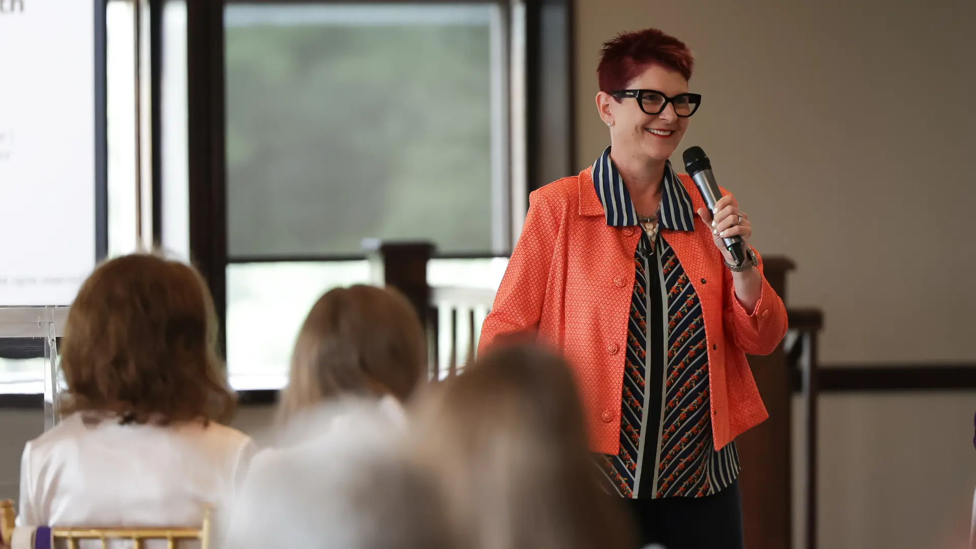 Lisa Hammett - <p>TEDx speaker, bestselling author, and mental fitness expert helping leaders prevent burnout and build resilient workplace cultures.</p>