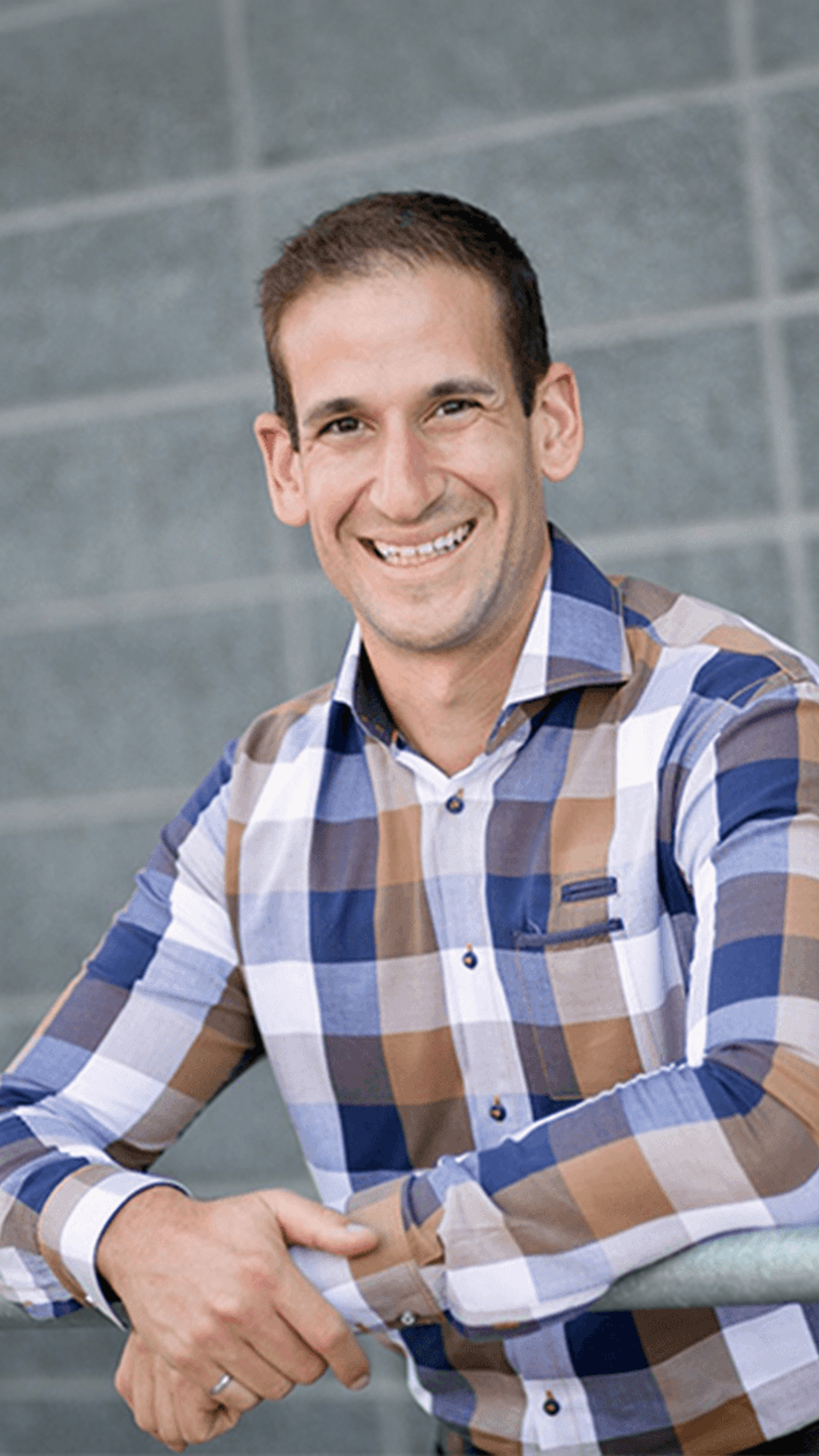 Ramy Nassar - Ramy Nassar, renowned AI strategist and author, shares practical insights on AI product design, revolutionizing businesses worldwide.
