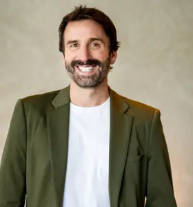 Scott Zimmer - Scott Zimmer helps organizations bridge generational gaps and build stronger, more connected workplaces.