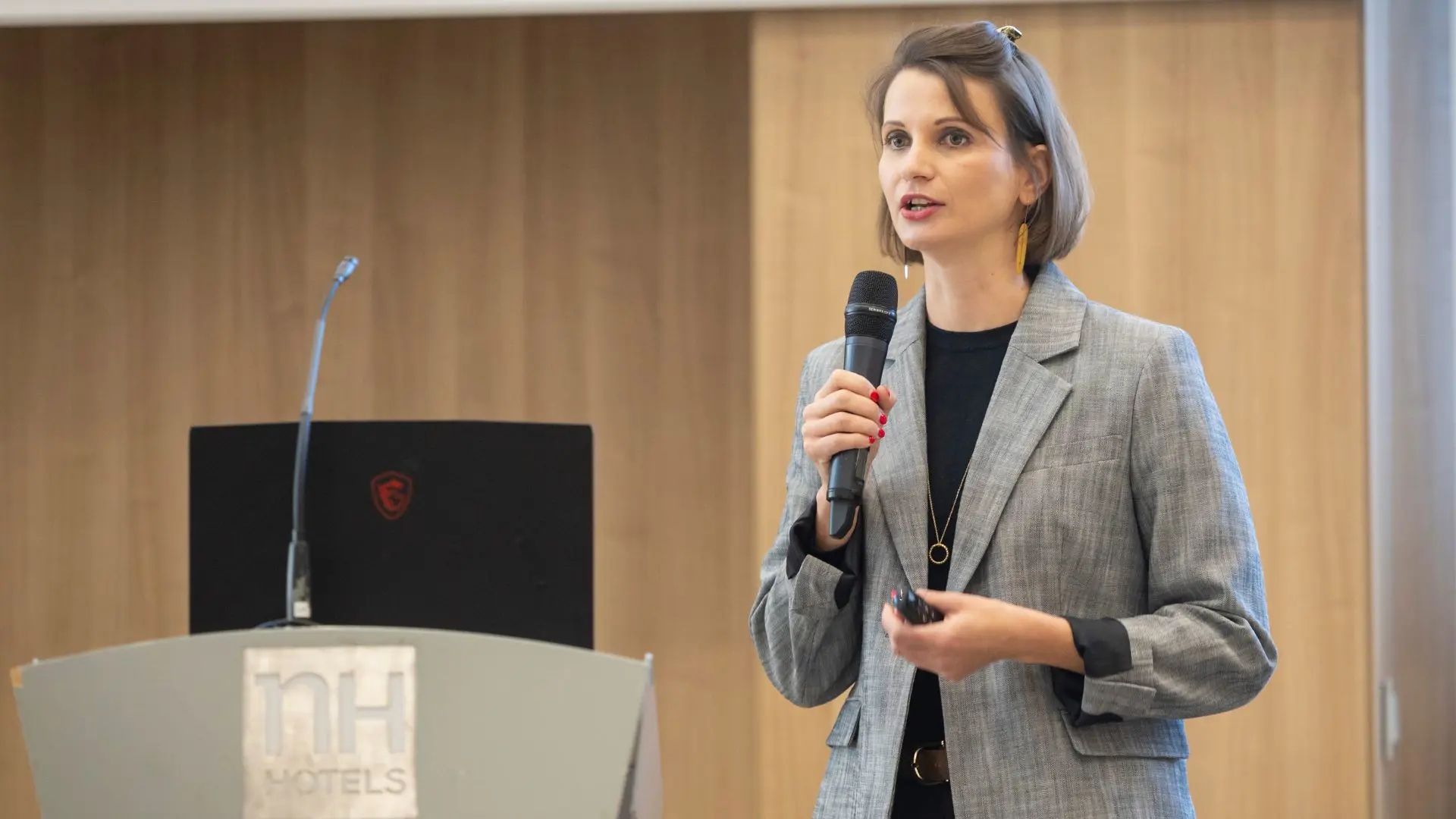 Fiorella Larissa Erni - <p data-start="266" data-end="403">Negotiator from conflict zones to boardrooms, transforming how leaders act under pressure.</p>