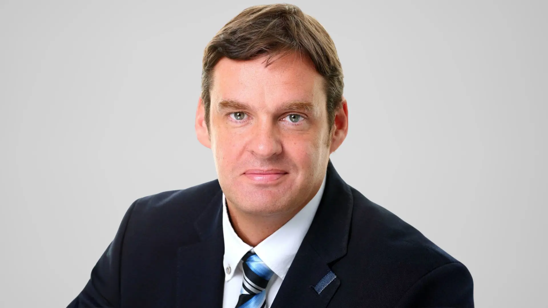 Barry Winkless - <p data-start="285" data-end="477">Barry Winkless explores how work is evolving and how organisations can navigate change, rethink leadership and design the workplaces of tomorrow.</p>