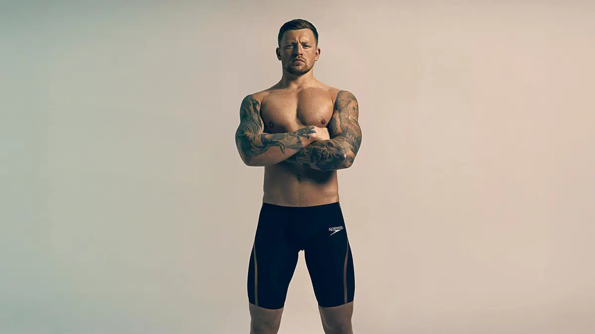 Adam Peaty Sagoma In Cartone Mini Formato (60 Cm) Con Ologramma, Prodotto Ufficiale Celebrity Cutouts
