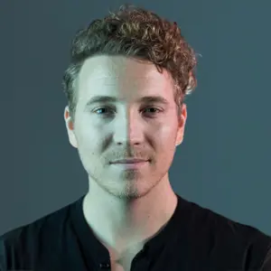 Shane Snow