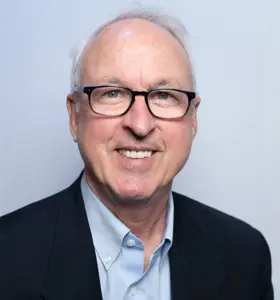 Chuck Martin - New York Times bestselling author and futurist decoding IoT, AI, and the future of personal air travel.