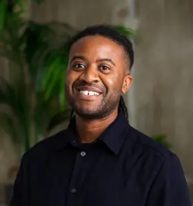 Andy Ayim - Award-winning leadership speaker helping organisations build inclusive cultures, psychological safety and stronger leadership through practical action.
&nbsp;