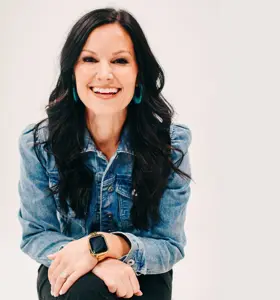 Erin Diehl - Erin Diehl is a business improv edutainer and keynote speaker who helps leaders and teams thrive through adaptability, empathy, and play.