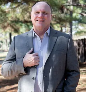 Curt Tueffert - Curt Tueffert delivers practical, high-impact insights on sales leadership, behavioral science, and AI that drive measurable performance.