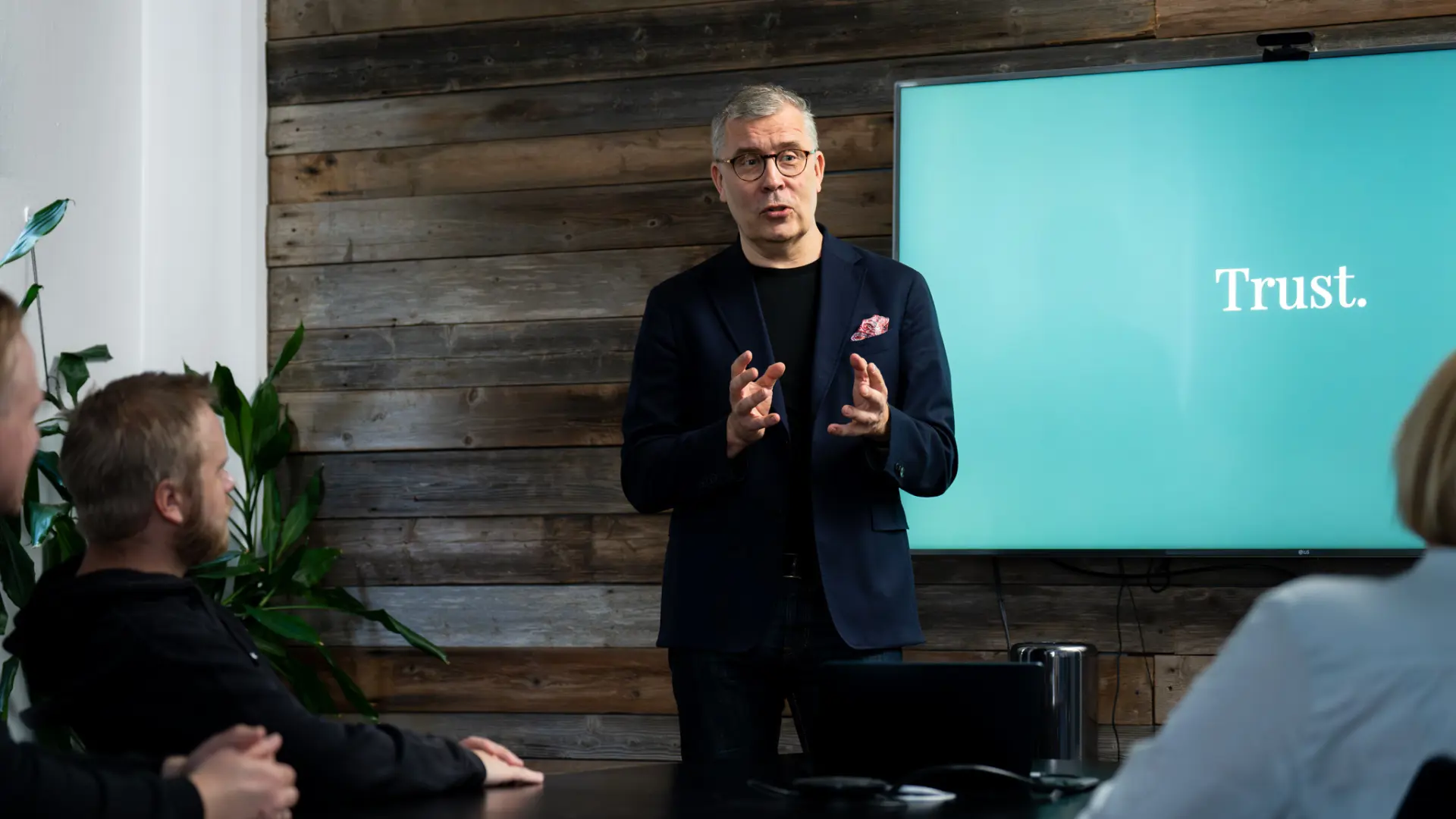 Pekka Pohjakallio - <p>Executive coach and keynote speaker on leadership, innovation, and sustainable performance.</p>