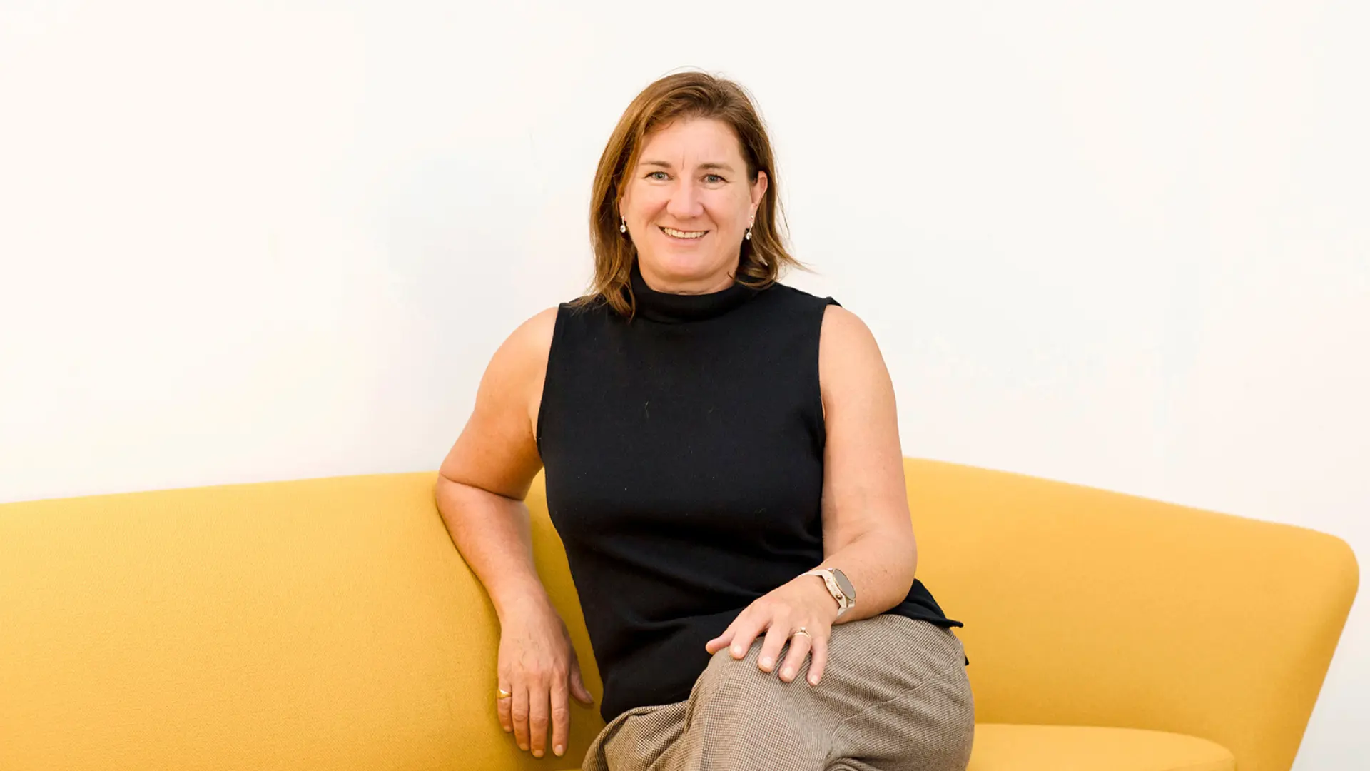 Emma Henderson - <p>Emma Henderson MBE helps leaders make confident decisions under pressure using proven aviation frameworks.</p>