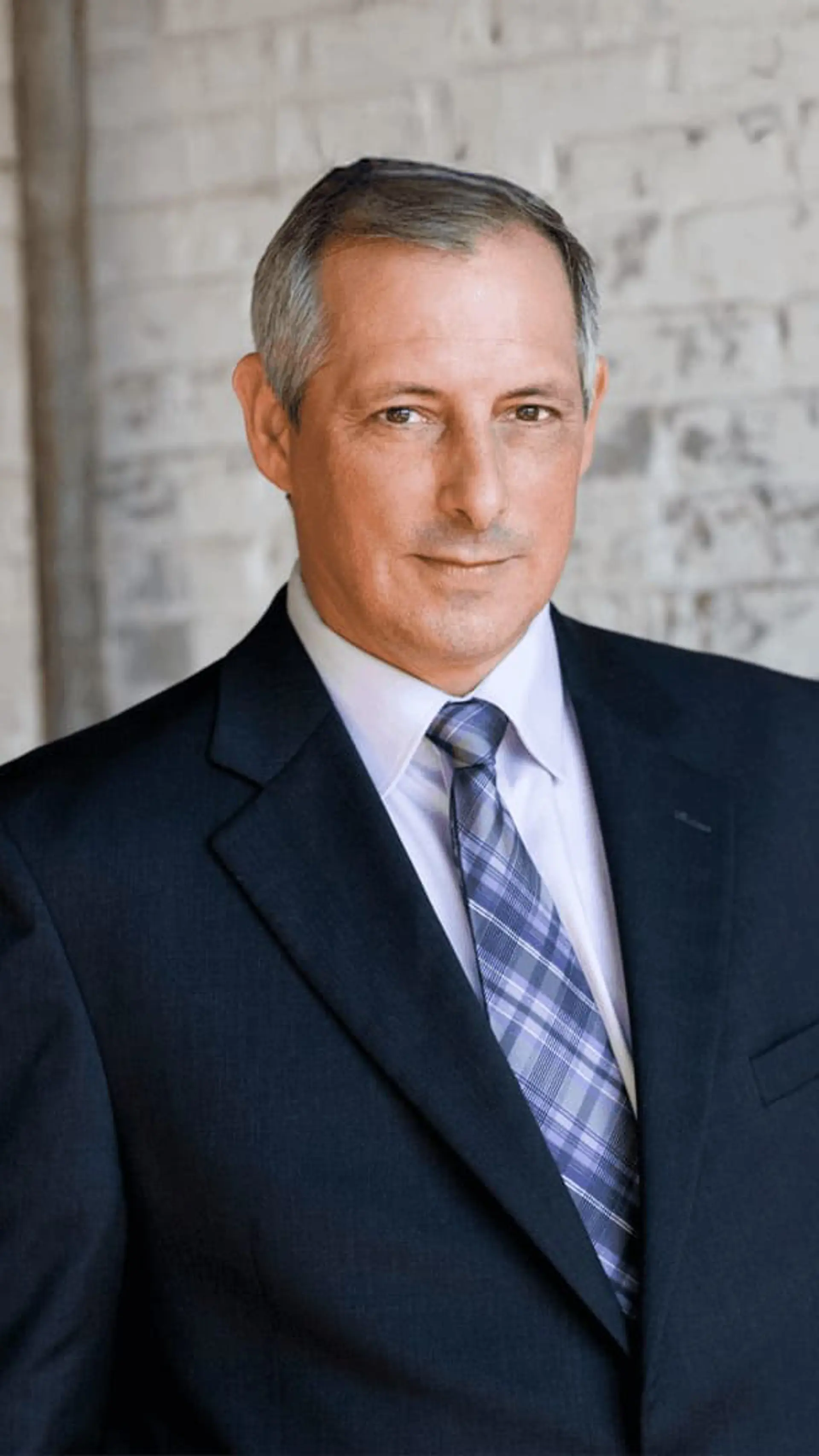Tony Buettner - Tony Buettner, Blue Zones expert, inspires resilience and boosts productivity. Book now for transformative insights.