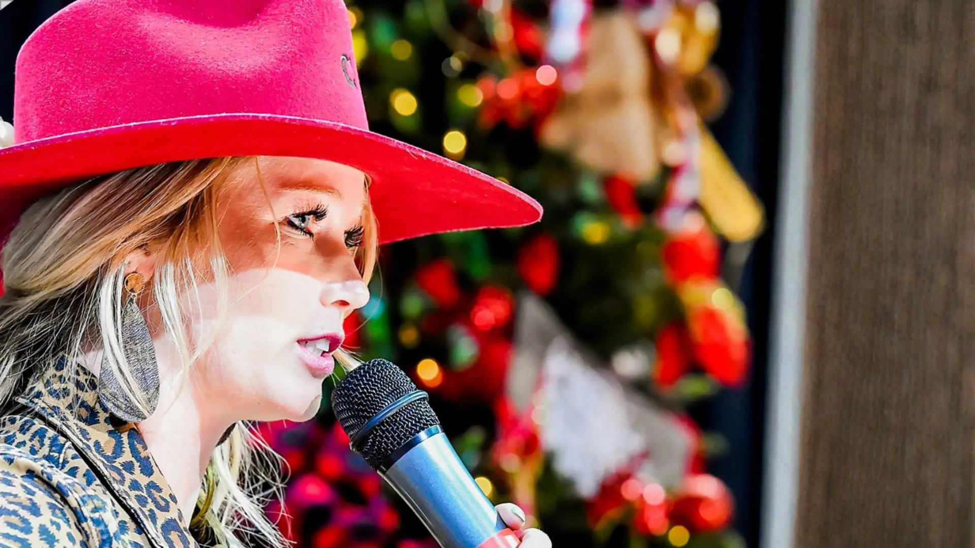 Amberley Snyder - <p data-start="268" data-end="421">Amberley Snyder delivers a powerful keynote on resilience, mindset, and rising stronger through adversity.</p>