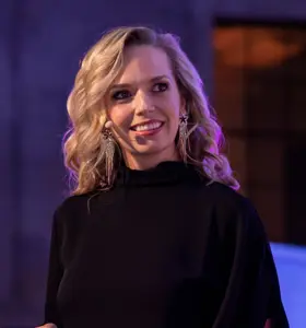 Hannah Prevett - Hannah Prevett is a Sunday Times business journalist, podcast host and experienced event moderator focused on entrepreneurship and growth.