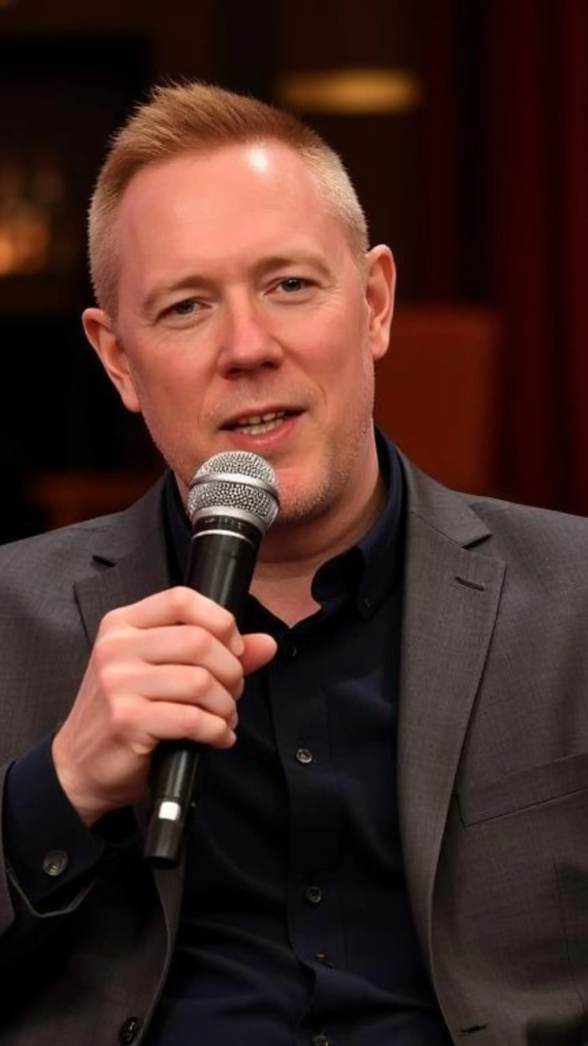 Richard Foster-Fletcher - <p>Richard Foster-Fletcher reveals how AI actually behaves—and what that means for organisations, judgement, and the information they depend on.</p>