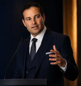 Justin Lurie - Justin Lurie helps CEOs, boards, investors and business leaders understand what drives enterprise&nbsp;value and how capital allocation, energy markets, incentives and growth decisions shape long-term&nbsp;performance.