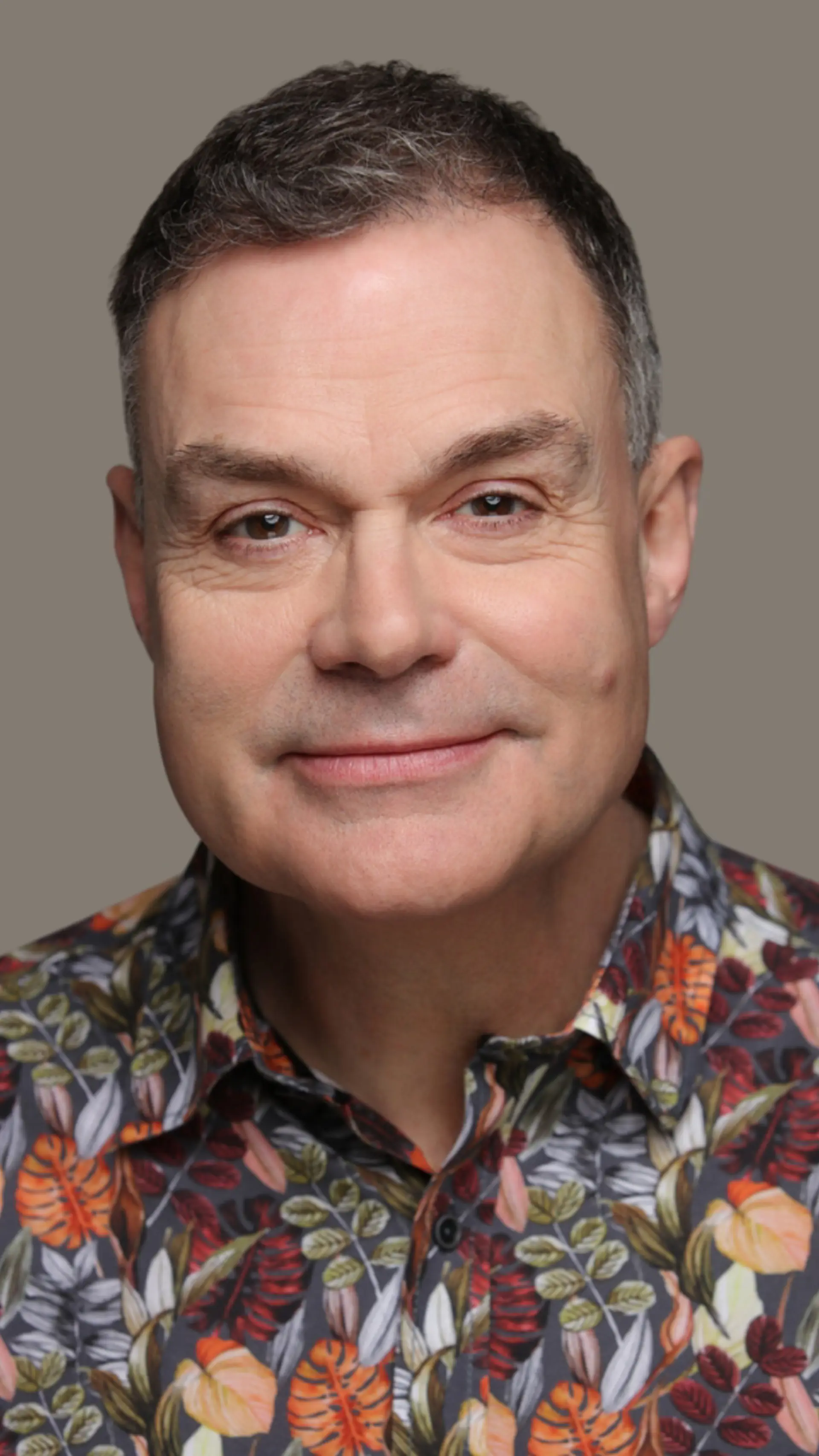 Neil Mullarkey - <p>Neil Mullarkey helps teams and leaders unlock creativity, collaboration and confident communication through improv.</p>