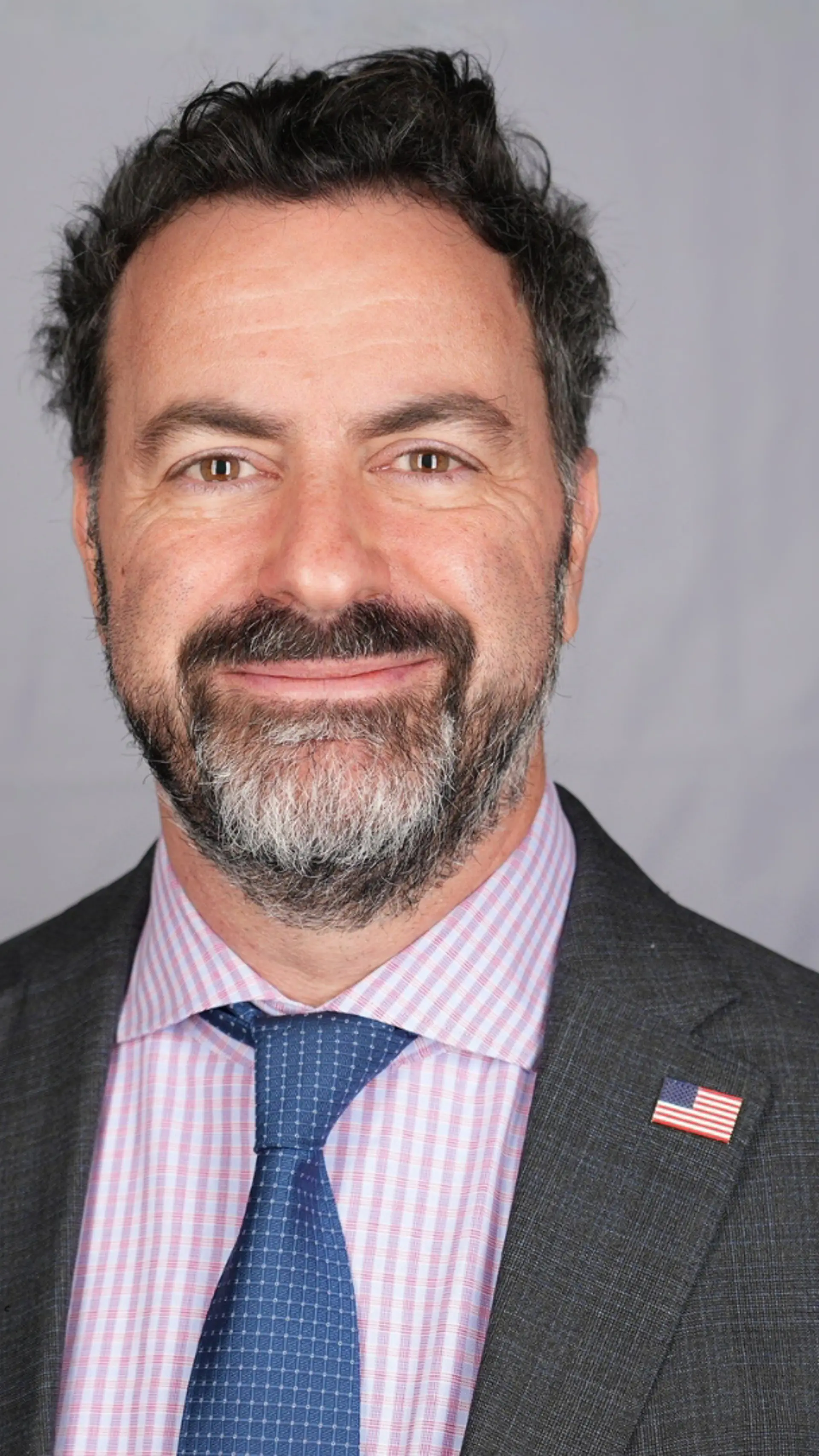 Nir Bashan - <p>Nir Bashan shows teams how to solve complex challenges faster through practical creativity that works in real business environments.</p>