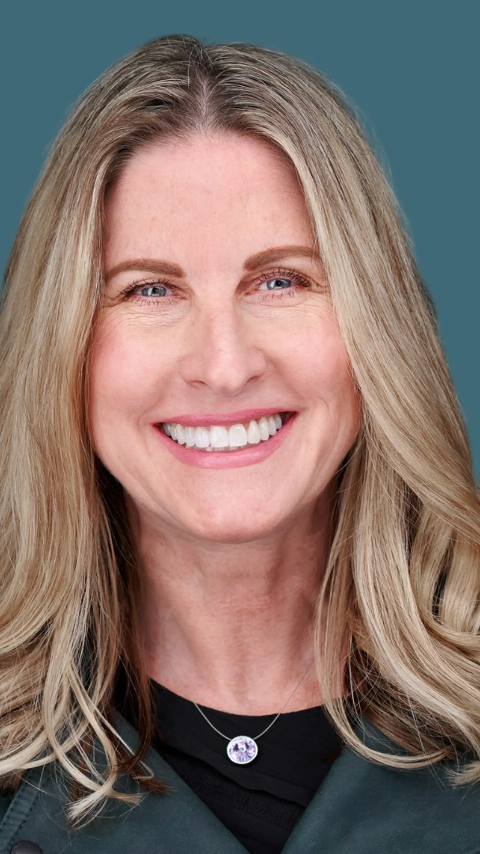 Lisa Ann Oliveira - <p>Bestselling author and 18-time Ironman, Lisa Ann Oliveira inspires audiences to rise, rebuild, and redefine their legacy.</p>