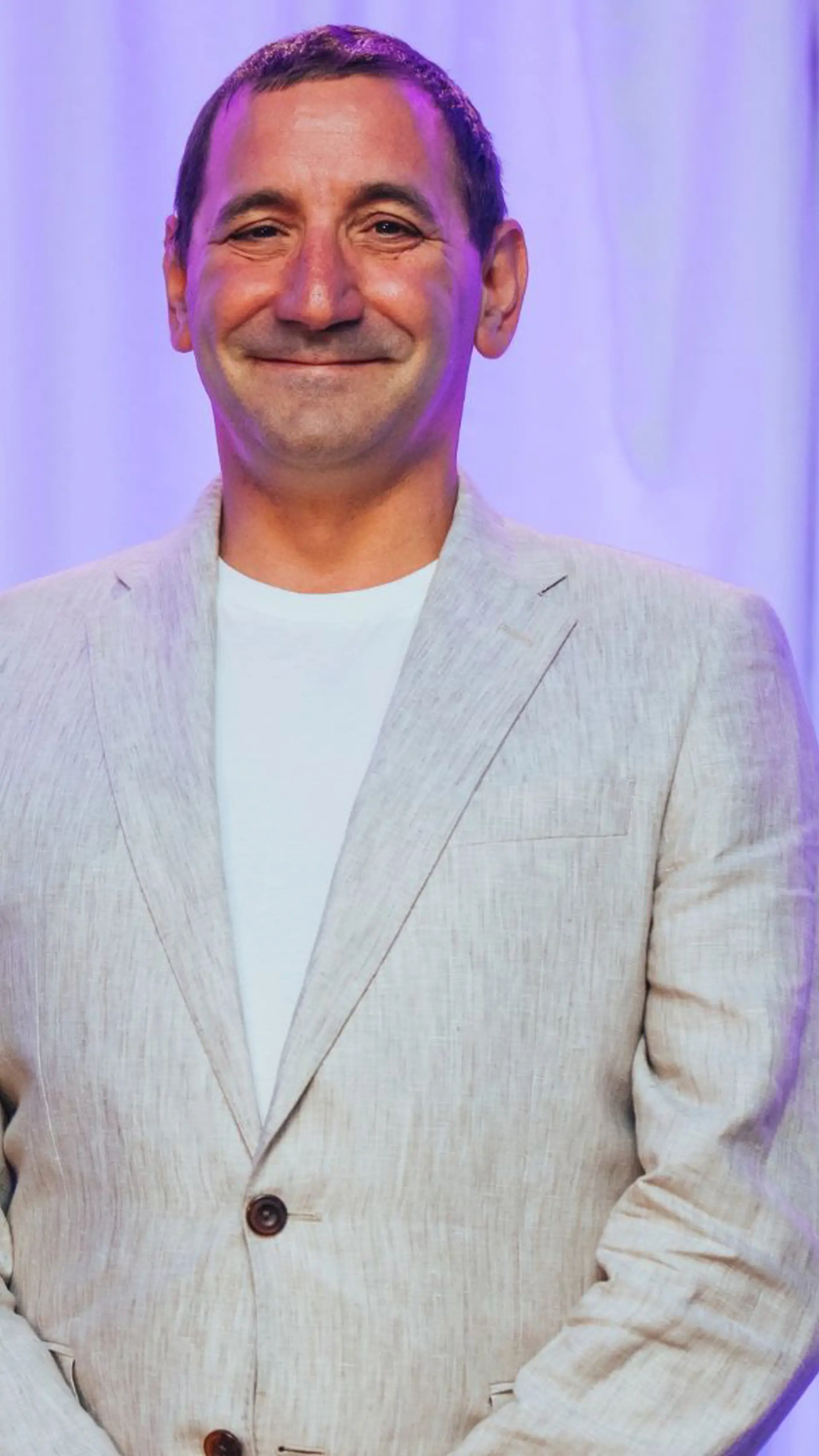 Elliot Kay