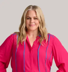 Taryn Brumfitt - Taryn Brumfitt is a globally recognised speaker, filmmaker and founder who inspires millions to lead with purpose, courage and compassion.